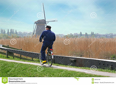 Click image for larger version

Name:	holland-farmer-riding-bicycle-unknown-wearing-yellow-clogs-his-to-windmill-farm-kinderdijk-area-33015792.jpg
Views:	55
Size:	152,9 kB
ID:	1677123