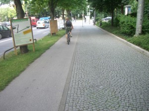 Click image for larger version  Name:	blog-bike-lane-3-300x225.jpg Views:	1 Size:	24,1 kB ID:	1692285