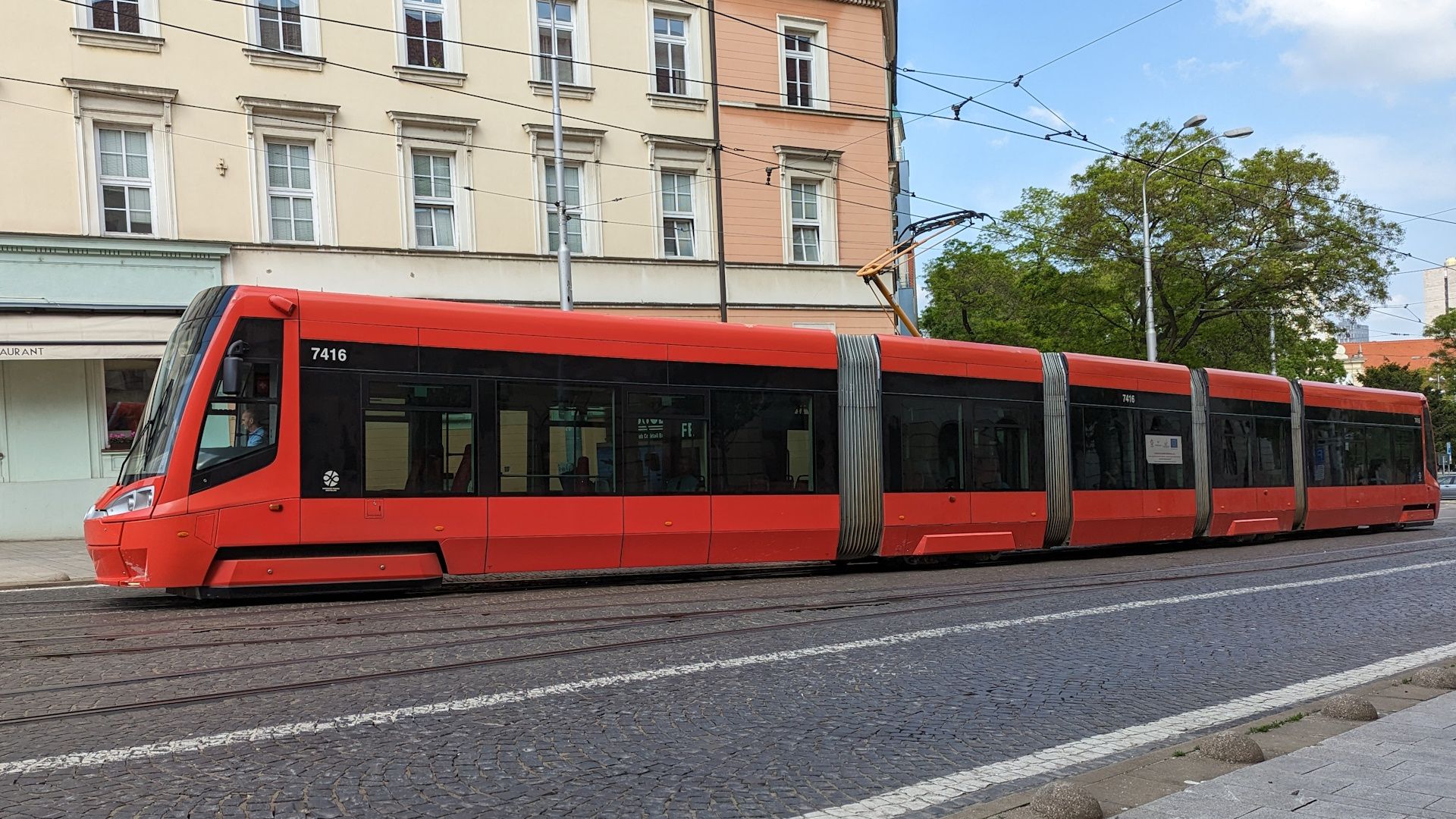 Click image for larger version  Name:	tram6.jpg Views:	1 Size:	433.0 KB ID:	2053802