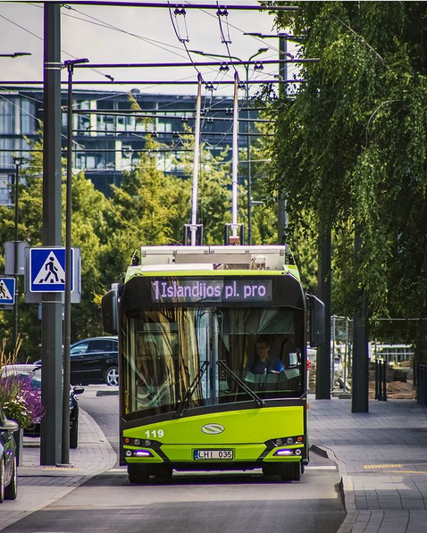 Click image for larger version  Name:	Screenshot 2023-07-18 at 14-14-04 @ltransitphoto on Instagram ???? Solaris Trollino 12 IV Medcom ????️ 119 ???? Kauno autobusai (Islandijos pl.) ???? 1 Vaidoto g. - Islandijos pl. ????2023_07_15 ---- #ka119 #kaunas #solarist[...].png Views:	1 Size:	629,2 kB ID:	2063627