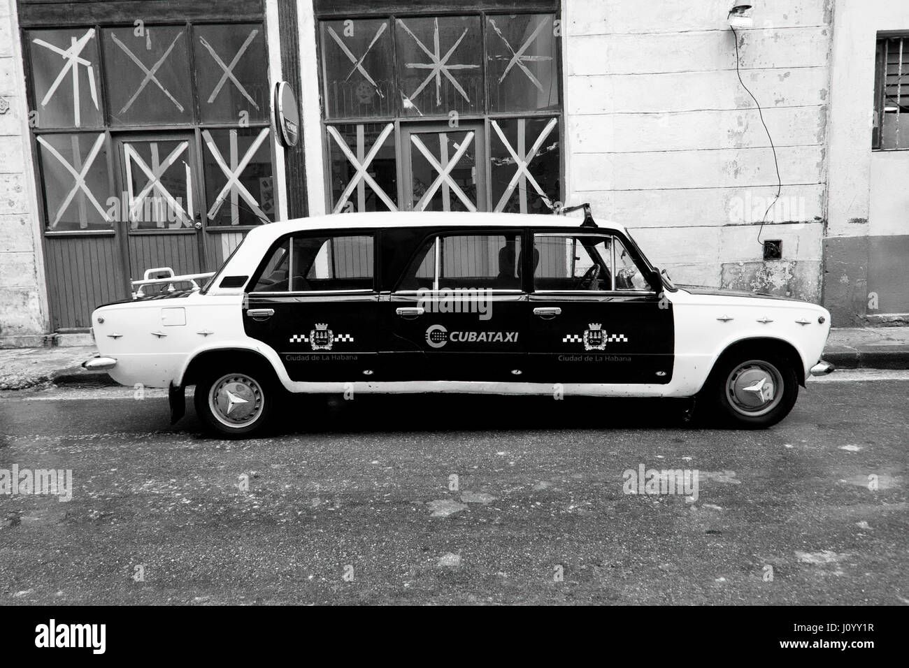 Click image for larger version

Name:	lada-strech-limousine-in-havana-cuba-J0YY1R.jpg
Views:	522
Size:	234,8 kB
ID:	2165968