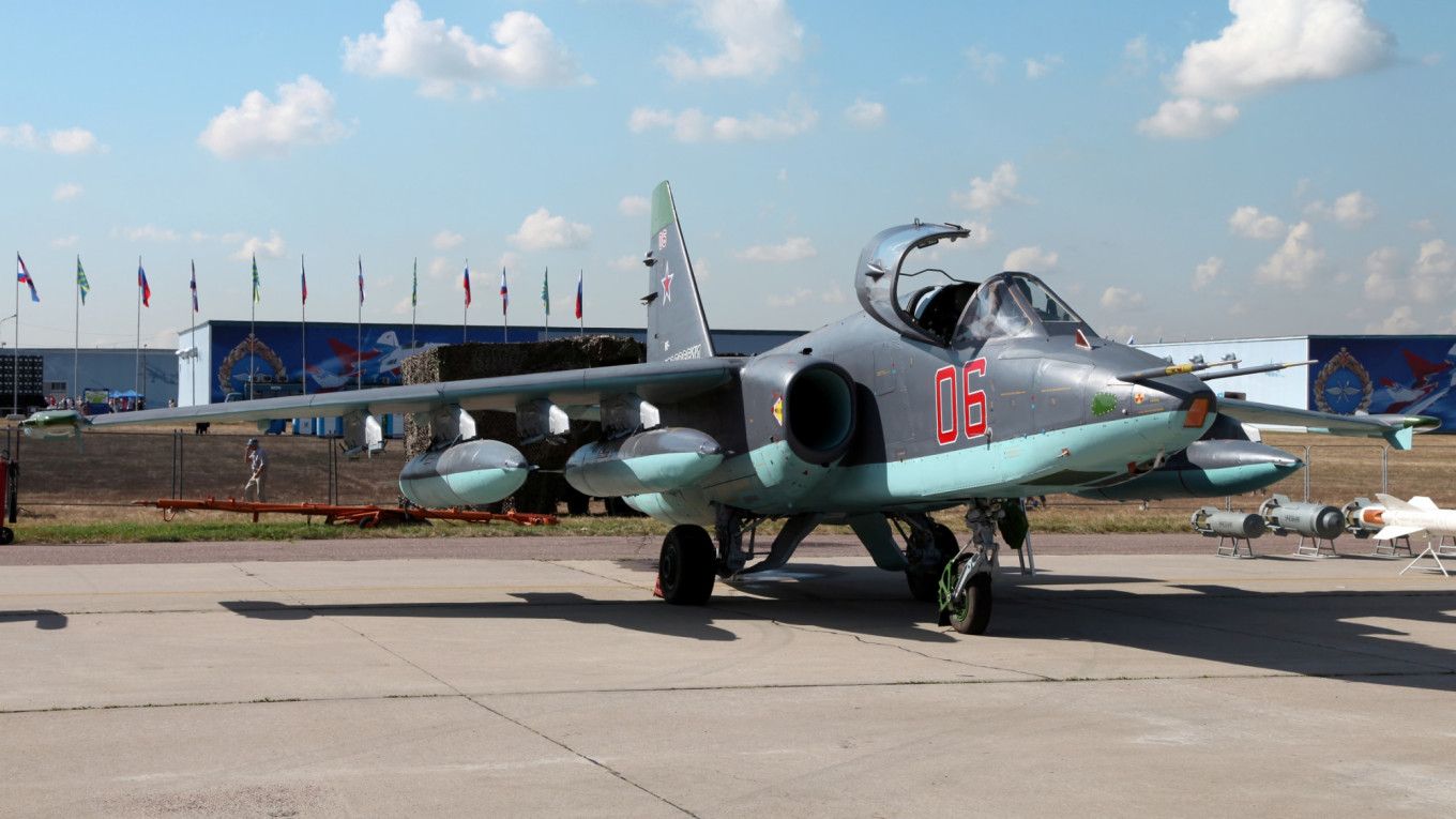 Click image for larger version

Name:	Sukhoi_Su-25SM_2.jpg
Views:	346
Size:	128,3 kB
ID:	2182136