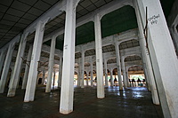 Shwezigon pagoda. Vienuolių maldos patalpa