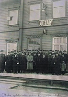 Obelių geležinkelio stoties ir muitinės tarnautojai. 1937 m.